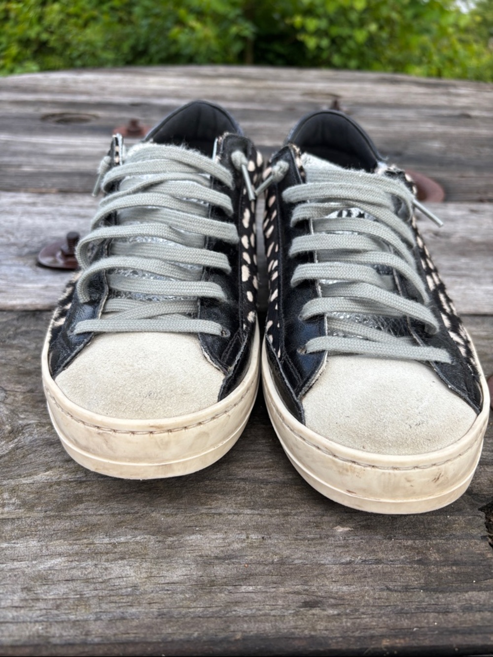 P448 Women’s Sz8.5/9 Unisex-John Sneakers Cowiena Calf Hair Black/Cream #318 - Picture 12 of 13